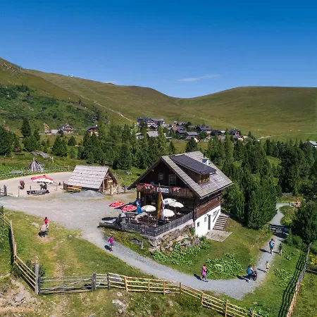 Zirbenhuette Am Falkert Auf Der Heidi-alm Apartamento
