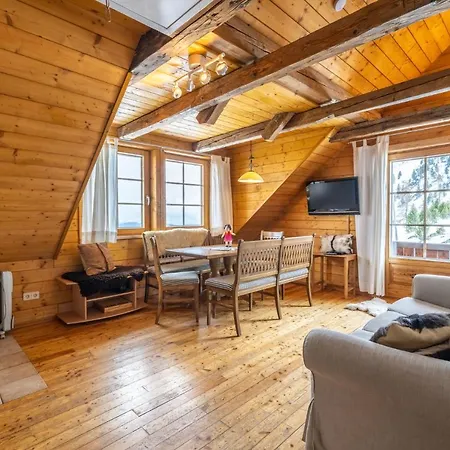 Zirbenhuette Am Falkert Auf Der Heidi-alm Apartment